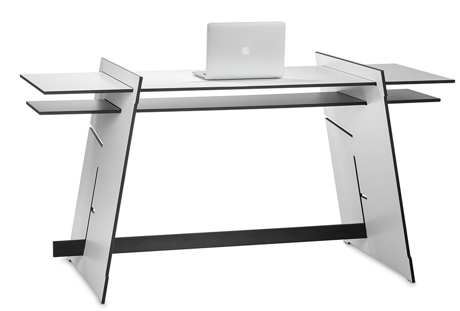 Produktfoto dreifaltigkeit Nutzung als Schreibtisch.